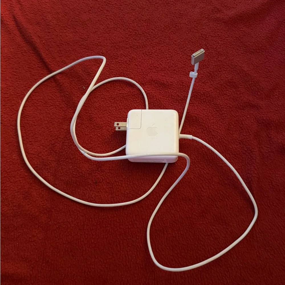 Apple White Power Adapter